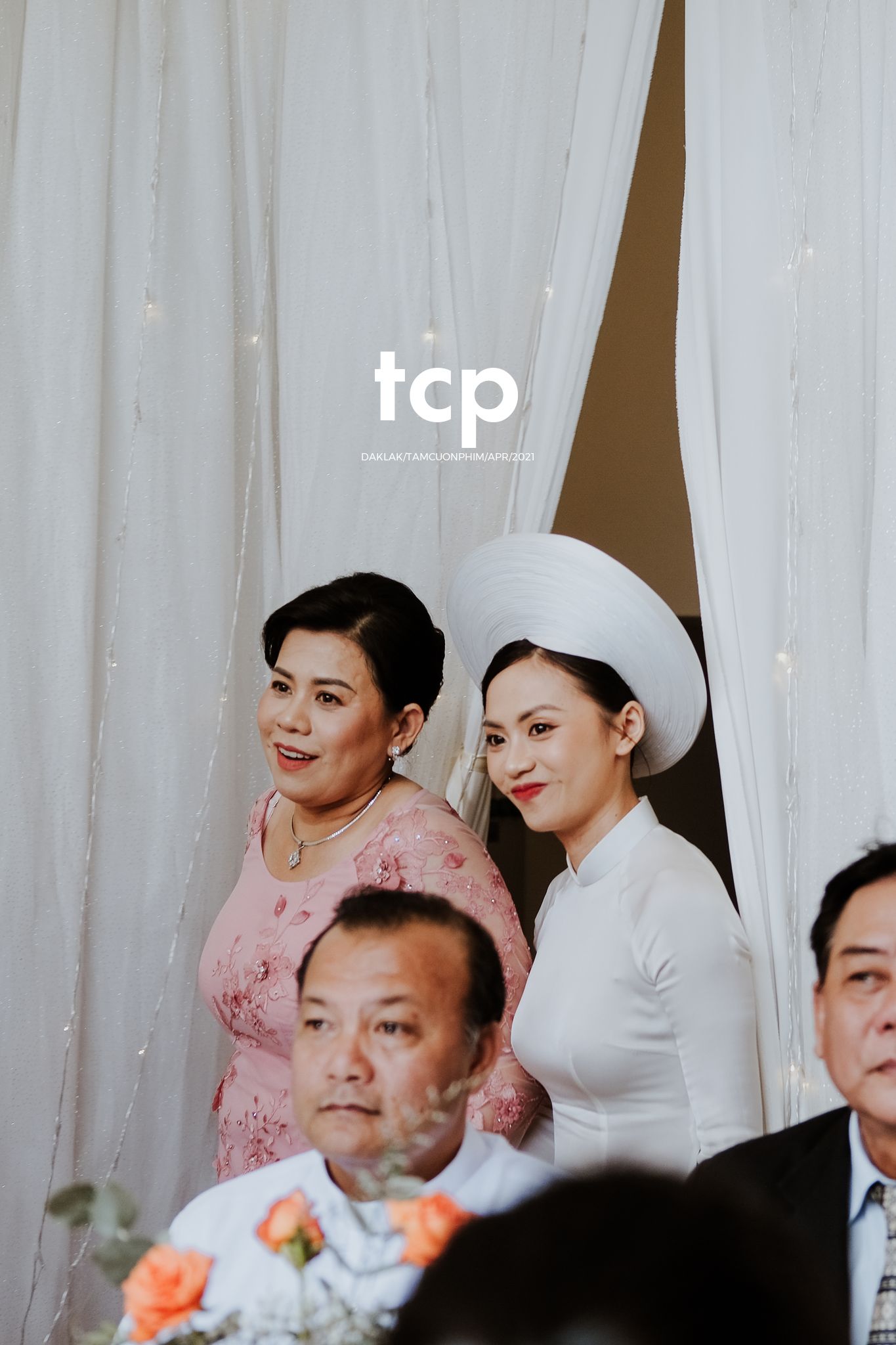 Tám Cuộn Phim - Nồi lẩu
