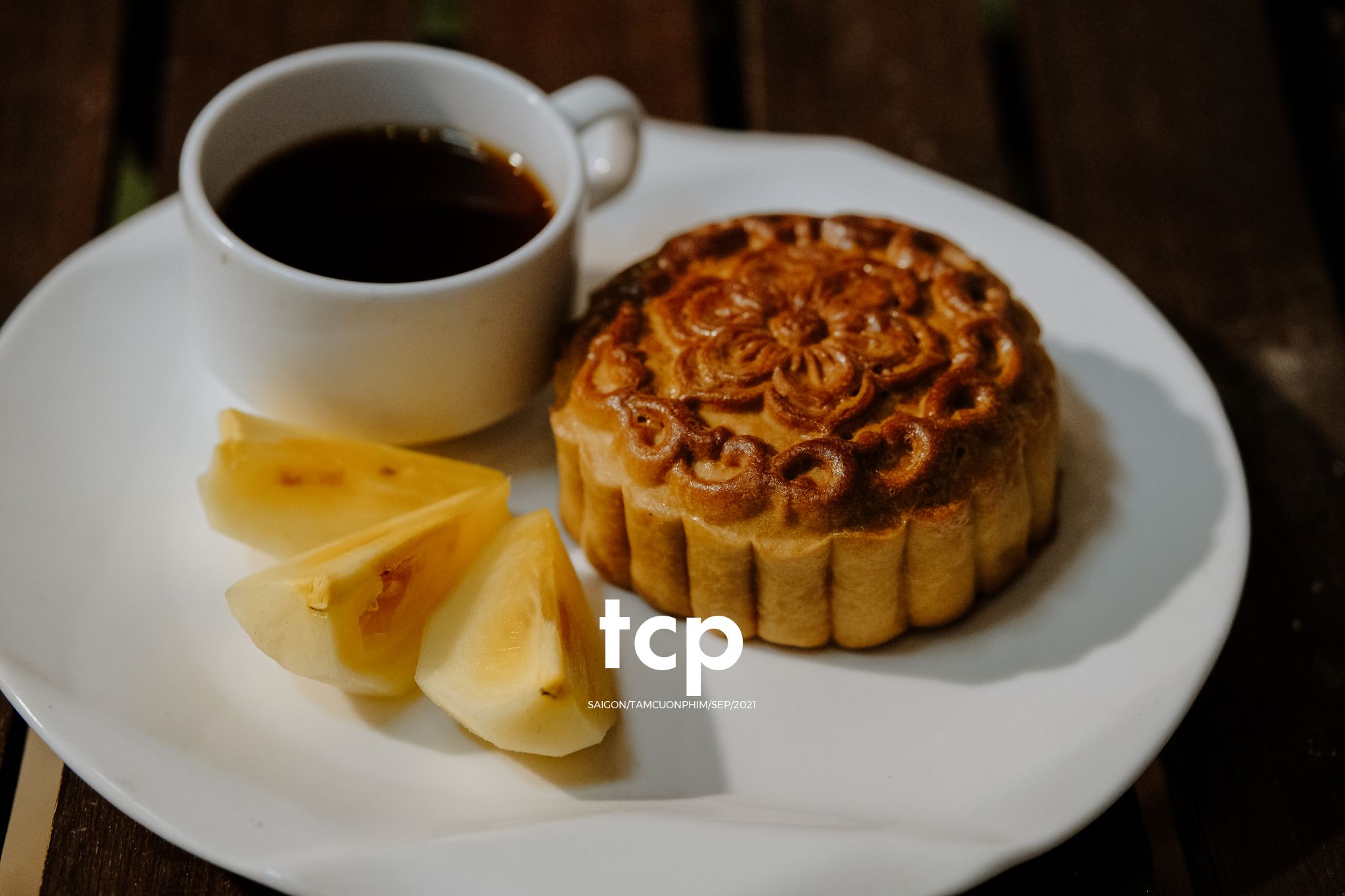 Tám Cuộn Phim - Chỏm lông nâu