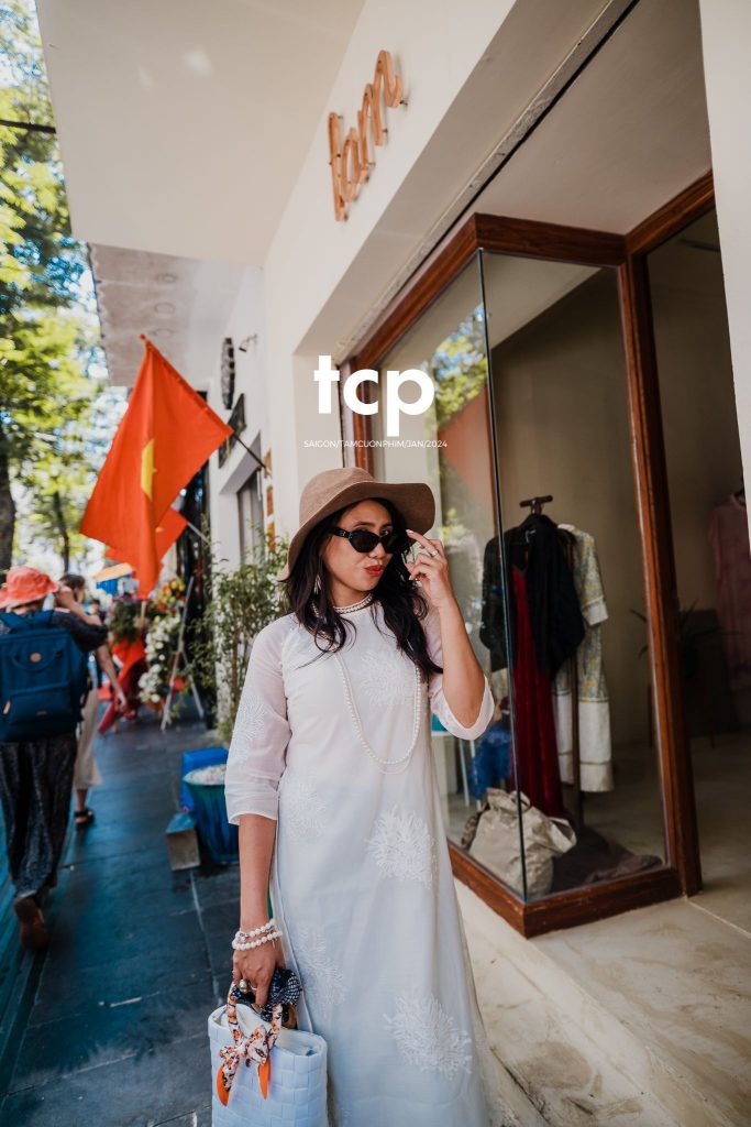Tám Cuộn Phim - Nụ cười thả lỏng