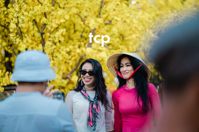 Tám Cuộn Phim - Nụ cười thả lỏng