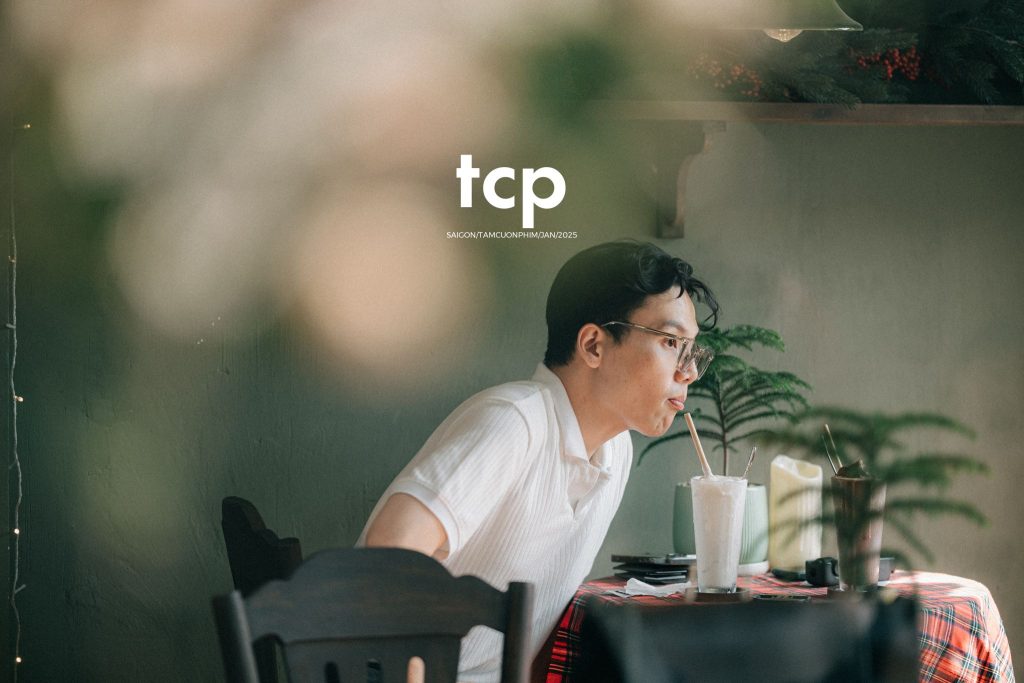 Tám Cuộn Phim - Chiếc ống hút giữ bạn ngồi yên