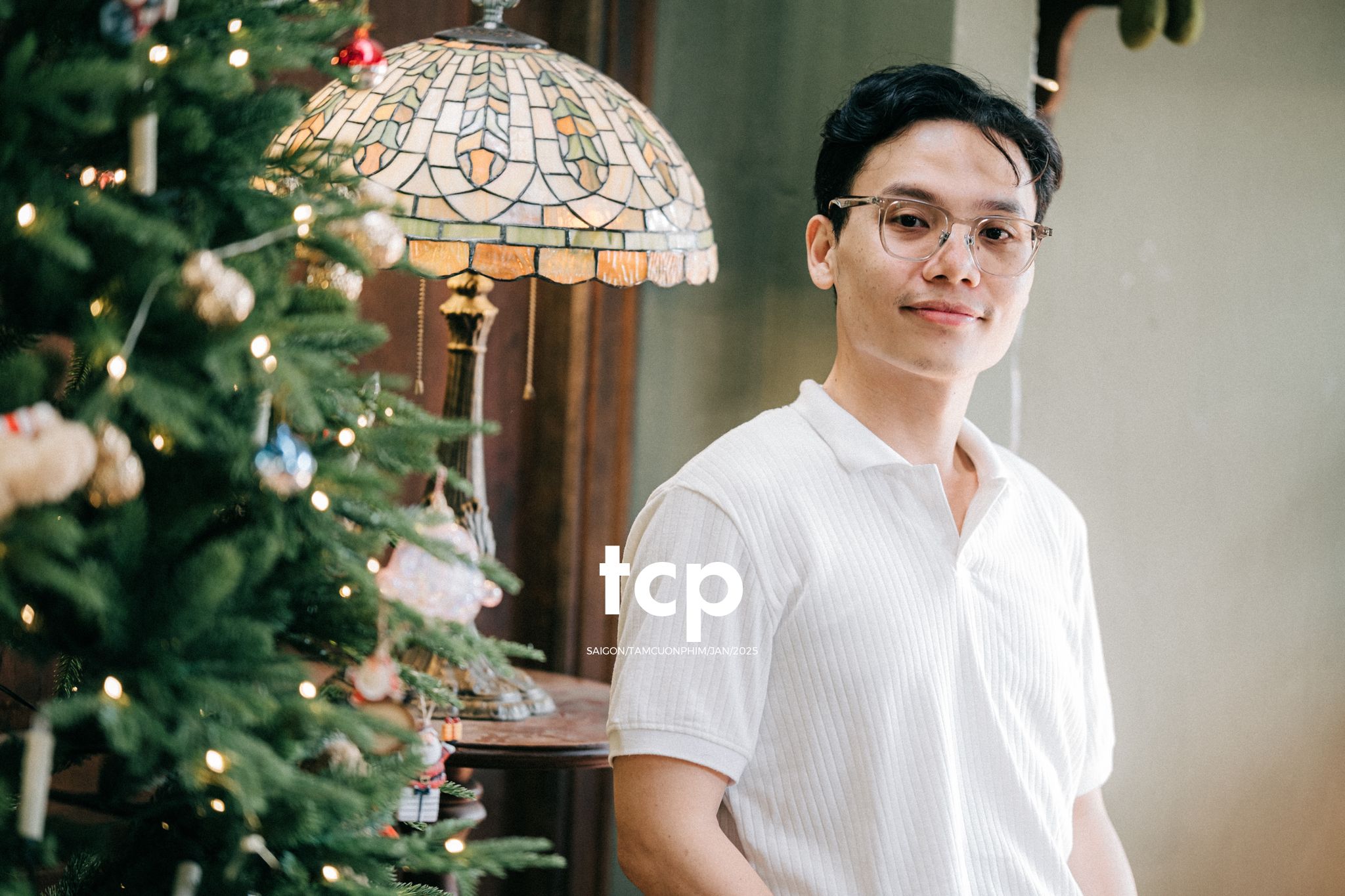 Tám Cuộn Phim - Chiếc ống hút giữ bạn ngồi yên