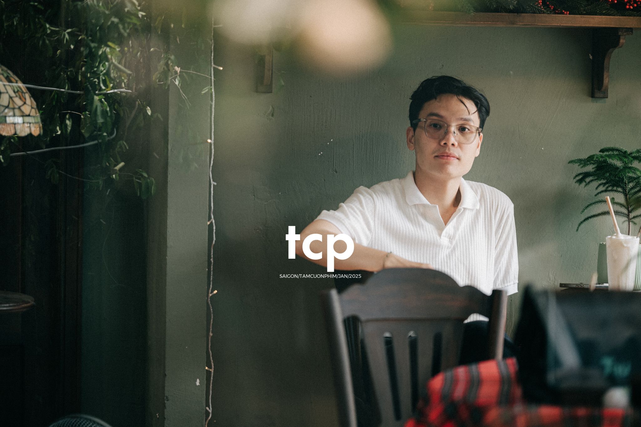 Tám Cuộn Phim - Chiếc ống hút giữ bạn ngồi yên