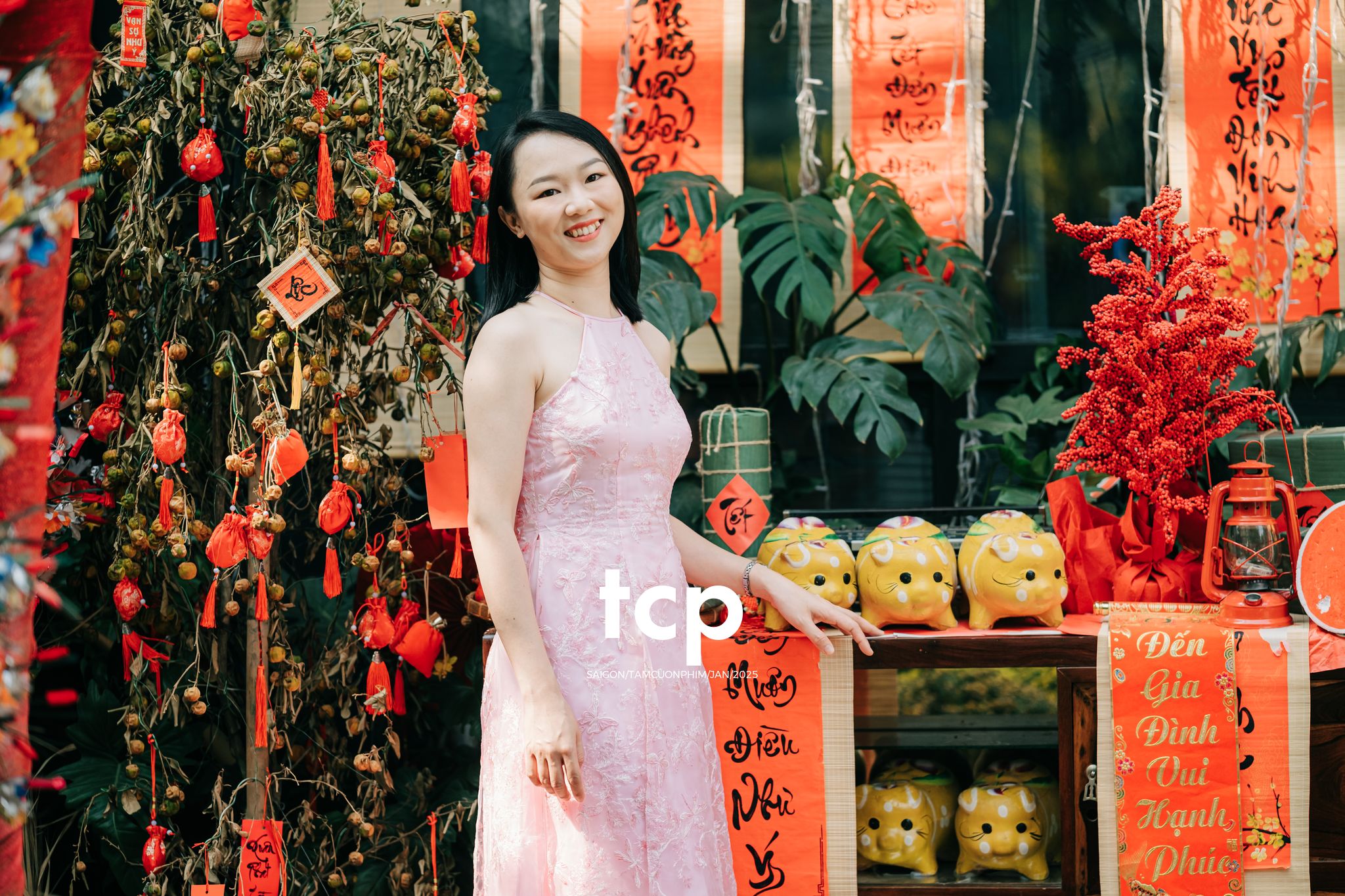 Tám Cuộn Phim - Đầu bạn luôn nghiêng sang bên phải