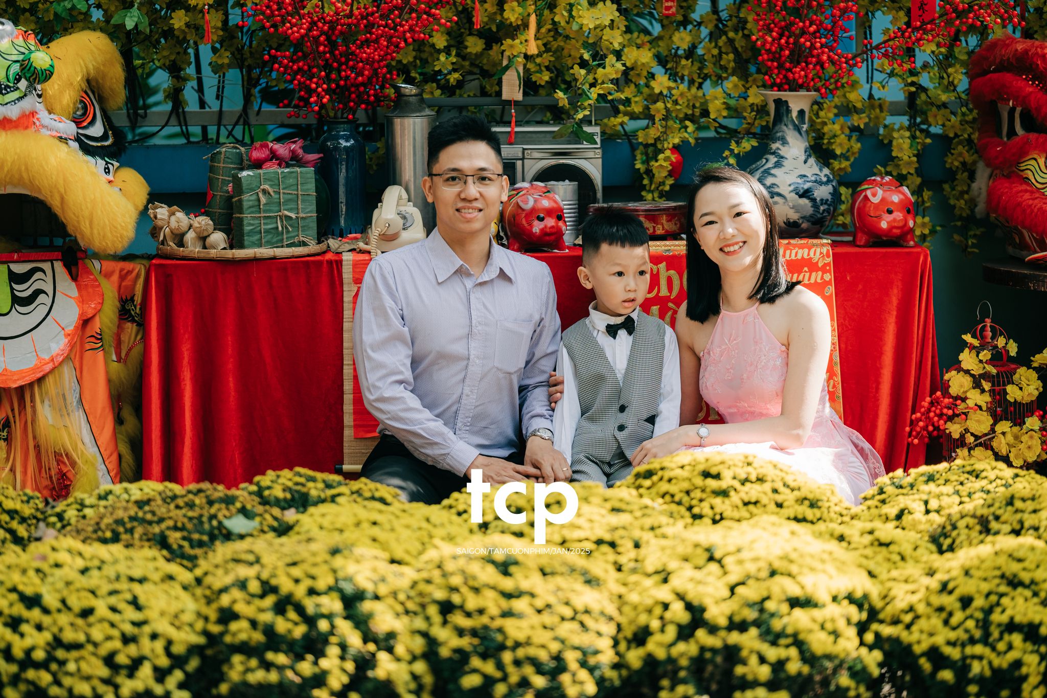 Tám Cuộn Phim - Đầu bạn luôn nghiêng sang bên phải